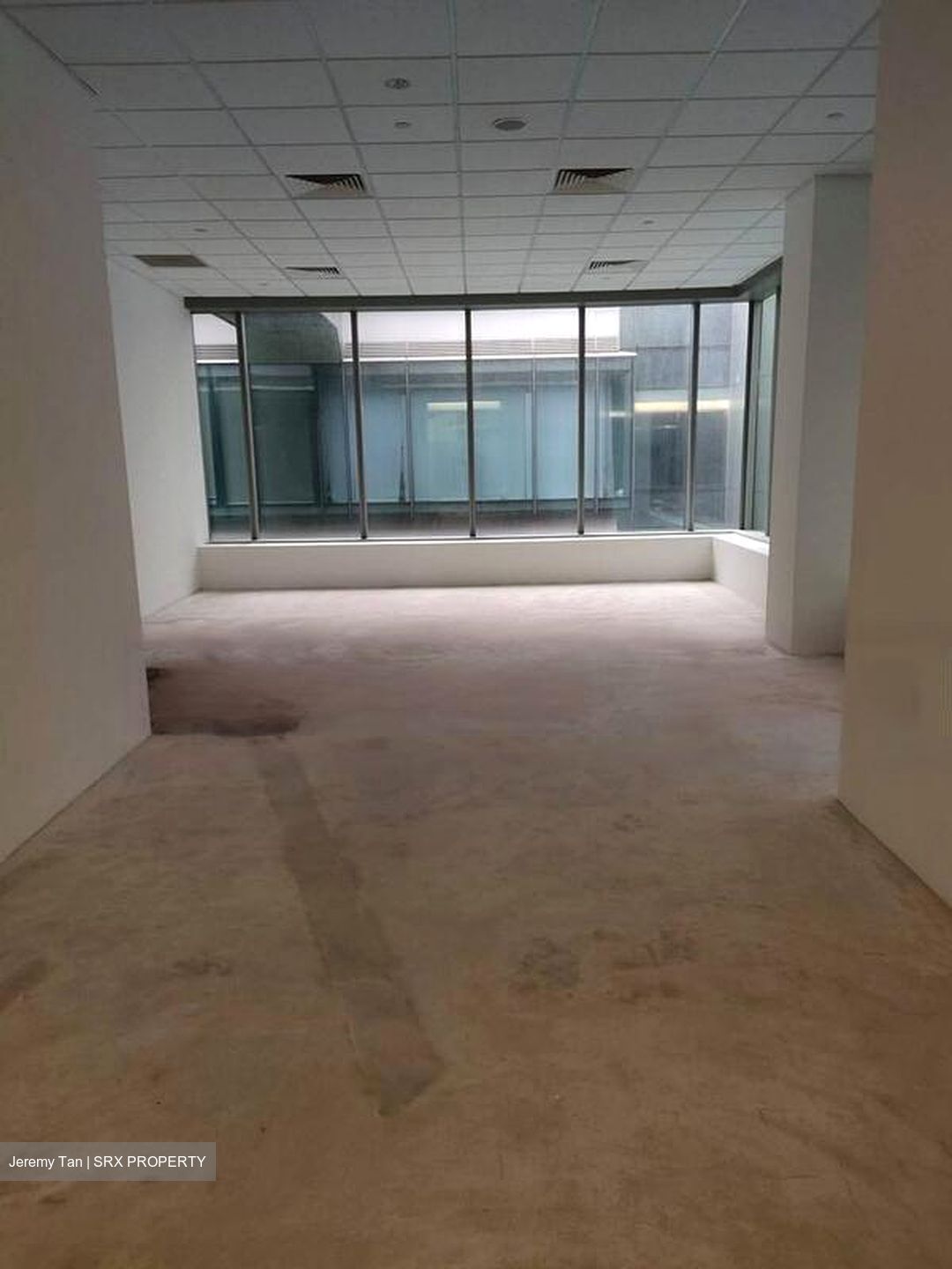 SQUARE 2 (D11), Retail #487814281